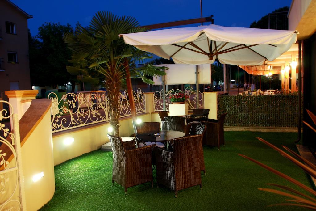 Hotel Monica Cervia Luaran gambar
